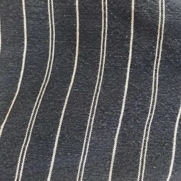 🌻 3/$20 Linen Pin Stripe Shorts - Picture 4 of 6